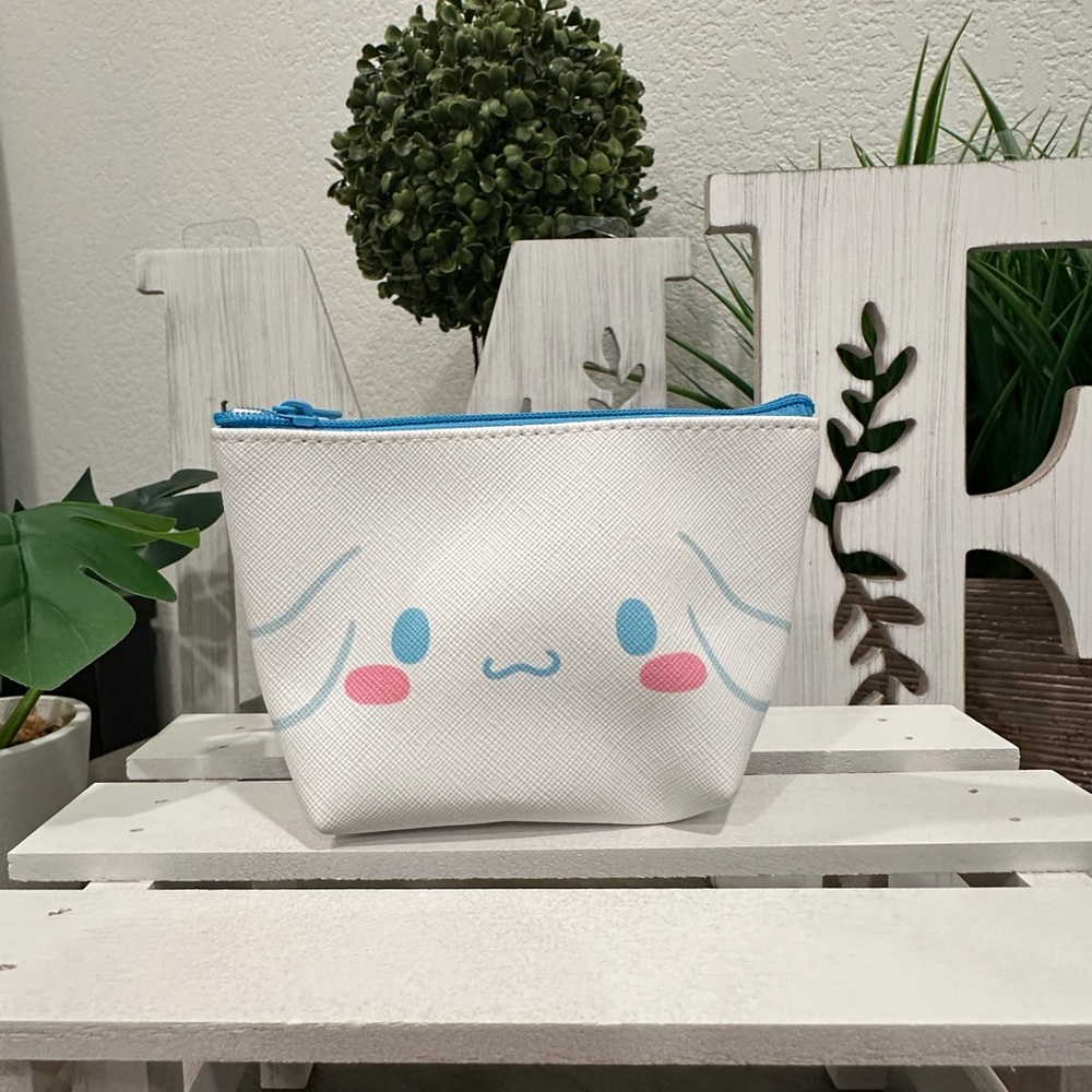 Sanrio Cinnamoroll pouch